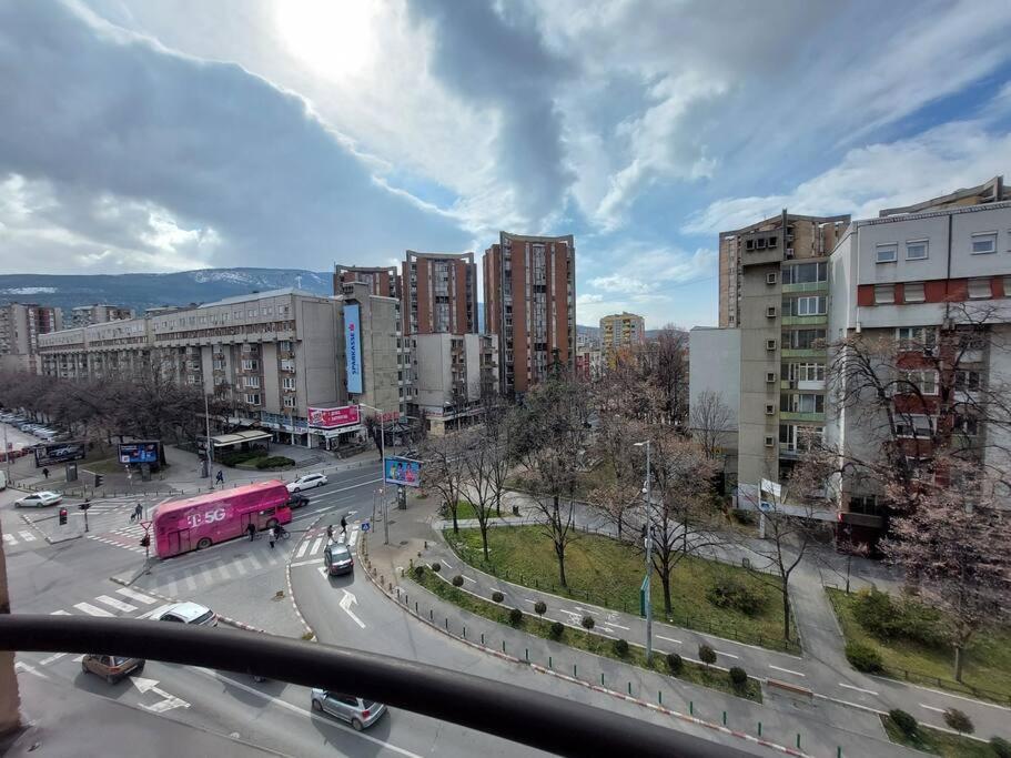 City Center Chic, Urban Apartment Skopje Exterior foto
