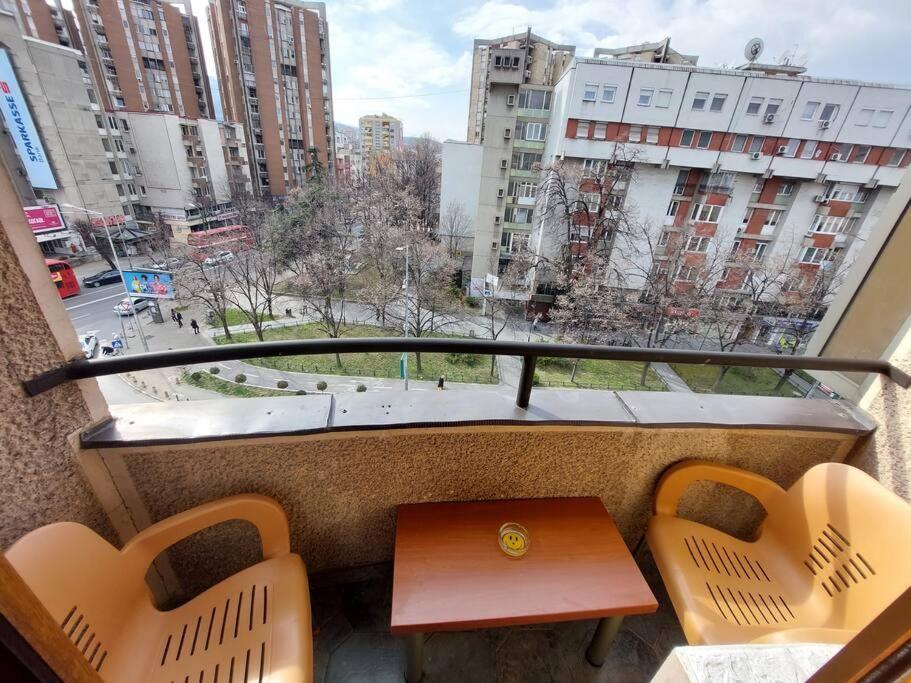 City Center Chic, Urban Apartment Skopje Exterior foto